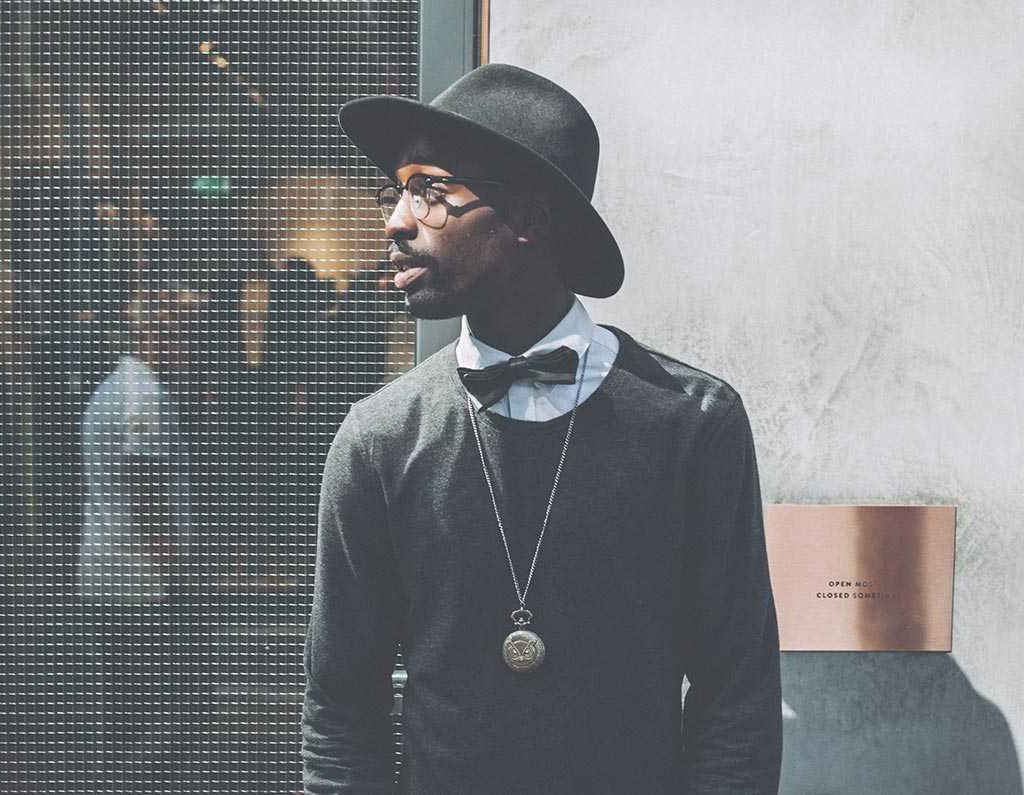 The Stories Behind those Iconic Photos